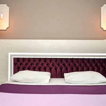 Omer Hayyam Suites Appart hôtel