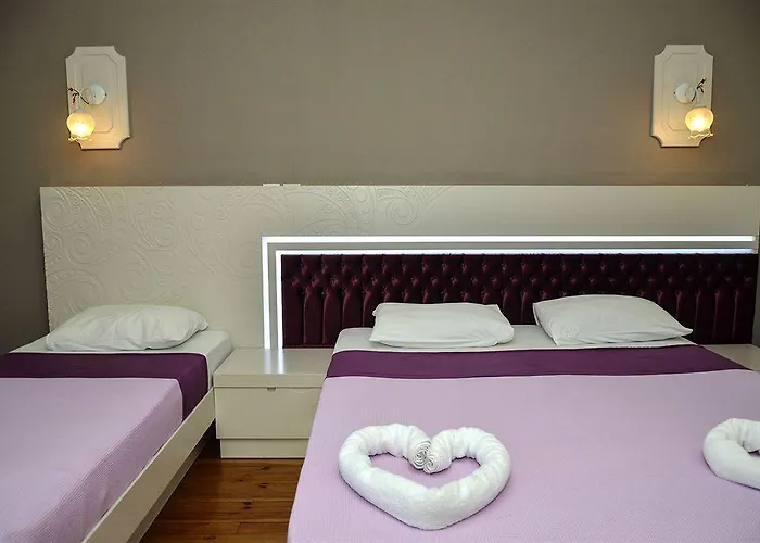 Omer Hayyam Suites 3*