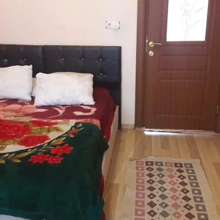 Omer Hayyam Suites Hotel apartamentowy